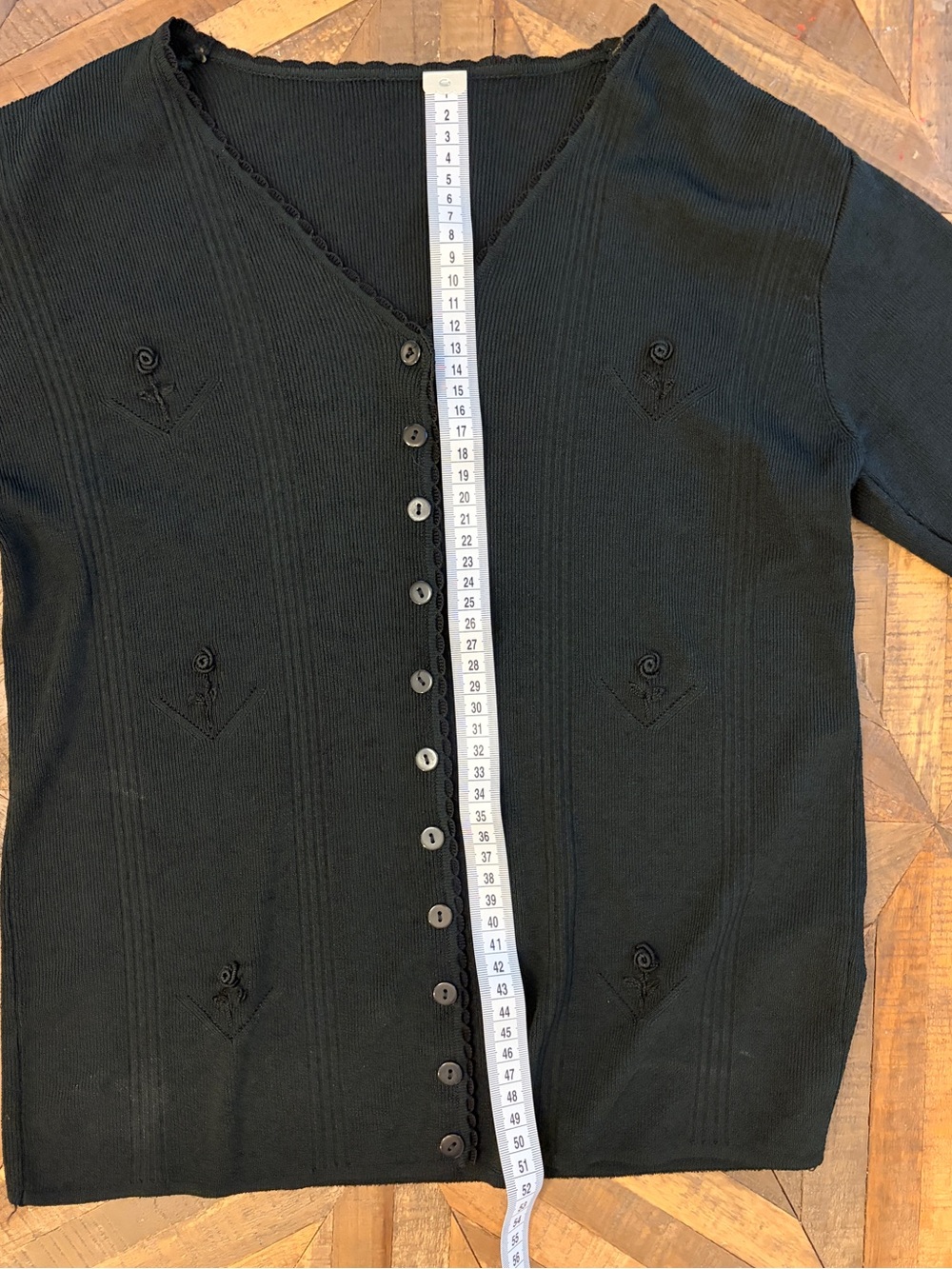 Vintage Rose Embroidered Button Down - M - Picture 4 of 5